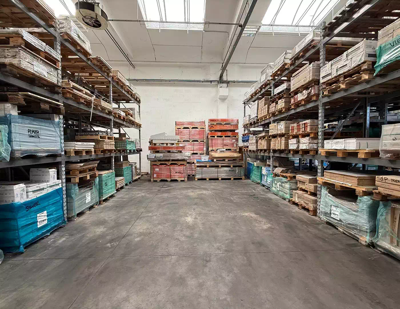 Outlet di pavimenti e rivestimenti in gres, cotto e porcellana bianca a Bologna
